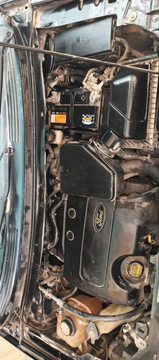 فۆرد ئێدج 2012
Ford edge 2012

 sel شه ش پستونی مه رغوب 3.5
 مواسه فات
 سنه ویی ژینگه و ریگاوبانی هه موو تازه یه هه زه ی تازه لو کراوه بەناوی خۆمە سنه ویی تاوه کو 2028 نوییه

پارچە و نیوە کەمترە بەدووی دەفڕۆشم ه ده رگای سه کن و تەنیشتی بی ئیرباگ بی داخلی هه مووی مه زبوت به شه رتی گیر و مه کینه و کاره بایات 

شوین هه ولیر داره توو

***********
