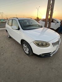 بريليانس V5 • ٢٠١٤ • حادث خفيف
