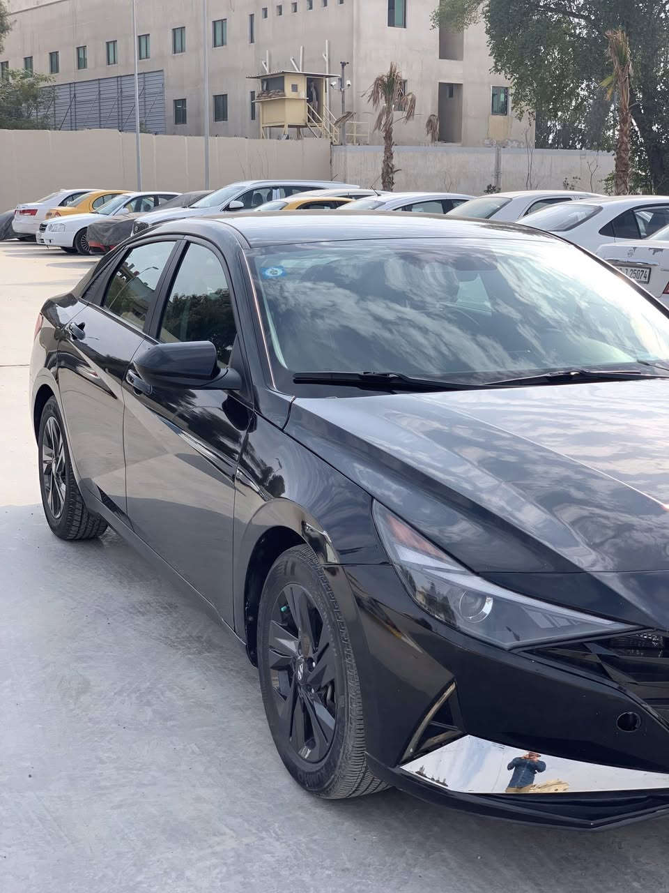 السلام عليكم 
النترا 2023 للبيع 
سيارة sel موديل 2023 
ماشية 35 
مواصفات السيارة تبريد شاشة ردارات اماميه و ردارات خلفيه كامره دوارة شاشة اعطال كار بلي بلوتوث بصمة 
تبريد منفصل 
محرك السيارة 2000 دوش 
ويل 16 
سياره وارد امريكي حادثها جاملغ و بنيد باقي السياره كفالة 
مكان السيارة بغداد الامين الثانية السعر 155 و بيها مجال 
رقم صاحب السيارة 
***********
