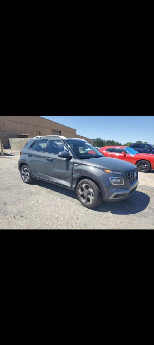 #هونداي_فينو
#موديل_2024
#دخول_جديد

  المواصفات 

1- بصمة 
 2- فتحه سقف (سلايت)
3- داخل لونين 
4- شاشه كبيرة كامرة دوارة 
5- فول  تحكم ستيرن جهتين  
 6- ويل كروم 
7- شاشة كبيرة كاربلي +اندرويد 
8- نظام انذار
9- مانع انزلاق
10- تراكشن منحدرات
11- وضعيات قيادة  
12- رادار تحذير جانبي 
13- رادار خلفي
14- رادار امامي
15- تحديد مسار 
16- مكينة 1600 دبل نوزل 
17- حمالات سقف
18- حساس خلفي

 و السيارة جديدة جدا و السيارة اجمل و أحلى بكثير من الصور و الحادث خفيف صور الحادث مرفقة مع الصور 
بيع مستعجل  
تليفون ☎️ 
***********
