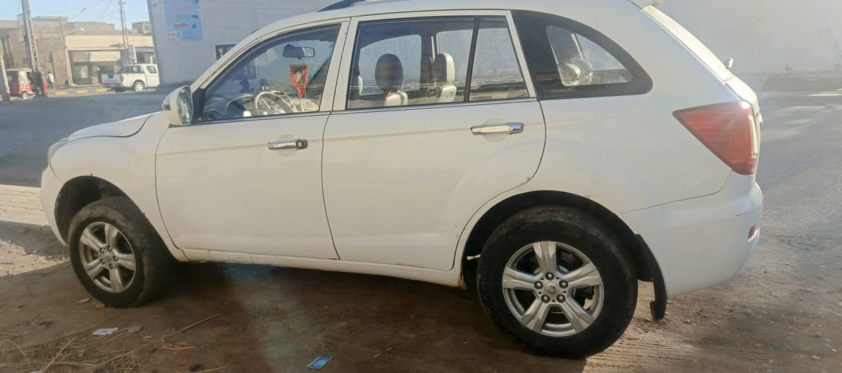 سياره اليفان موديل ١٣ ميسان مكفول     *********** سعر ٥٥
