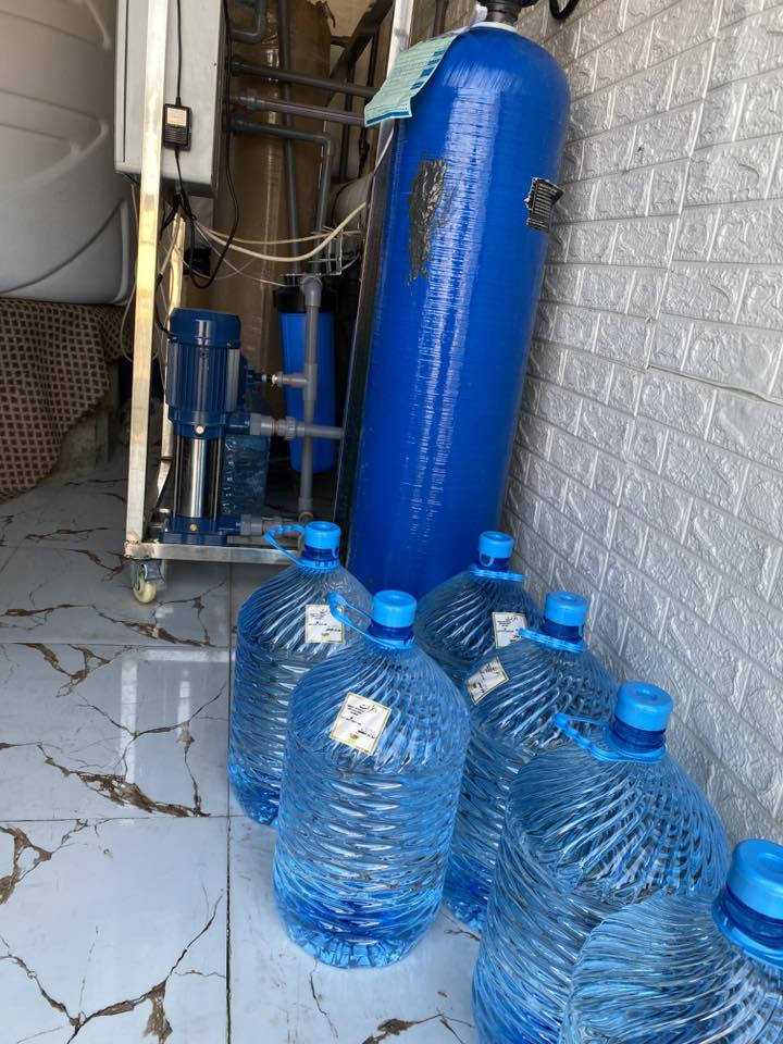 محطة مياه الفرات في قضاء الدبس قرب البلديه يتوفر الماء RO الصافي 100% في اي وقت لخدمتكم وتعبئة القاروره فقط 500 دينار *********** واتساب
