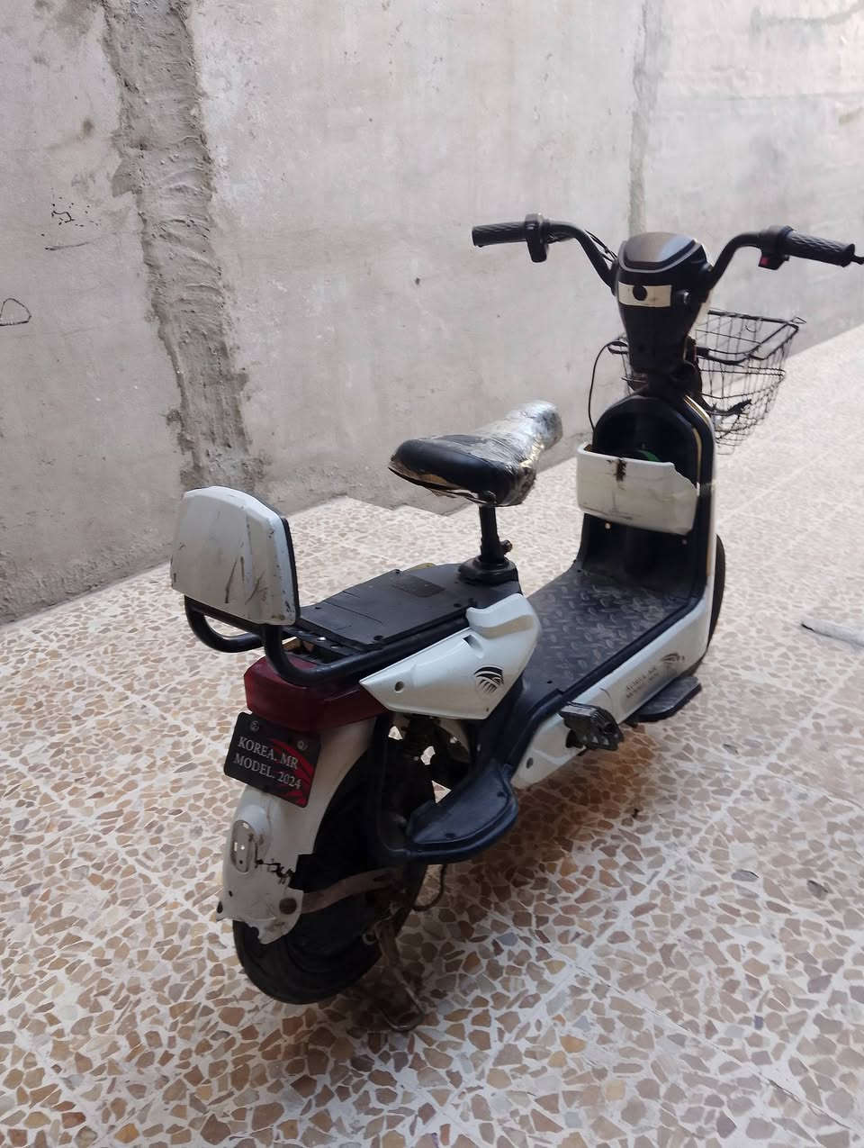 درجاه شحن للبيع بطارية تعبانه رتلهن  تبديل مكان موصل حي صدم قرب جامع النعيمي سعر150 وبي مجال رقم الهاتف ***********
