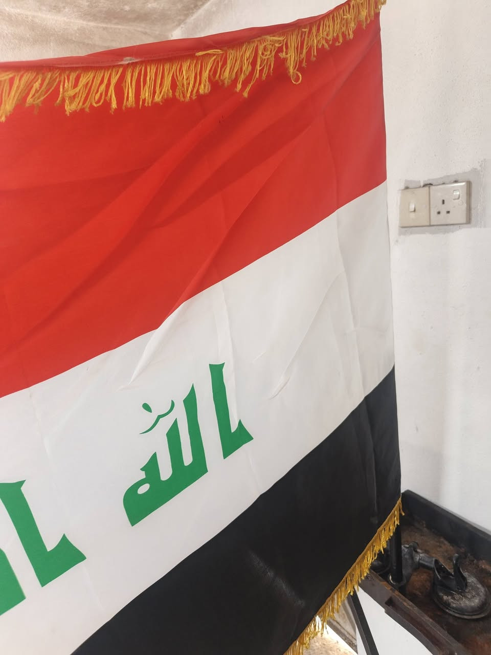 من رخصت اداره الكروب.
سلام عليكم للبيع غراض خفاش. 
1- دشبول خفاش لون رصاصي نظافه 70 بلميه 
السعر 35 ألف. 
2- راديتر تبريد تفصيخ عراقي بس نظيفه السعر 25 ألف. 
3- إيسي 40 ألف مال حاويه عدد 2 الواحد ب40 شرط الفحص. 
4- دركه مال F10 ترهم خفاش صقر بدي قديم بدون شريط السعر 30 ألف. 
5- واشر قاعده فيت بم السعر 15 ألف قفل. 
6- (abs) جهاز
مال حاويه السعر 40 ألف. 
7-عقل تلفون هوه والظفيره السعر 20 ألف
8-تخم بردات معتم 100/100 مستخدم كامل حته المثلثات السعر 20 ألف. قفل 
9- ماسكه علم مع علم عراقي كامله جيب وشدها عل سياره السعر 25 ألف حجم العلم مترين مزغرف بل الخيط الذهبي.. 
10- شاشه اندرويد +كڤر السعر 50 ألف 
واكو بعد نواعم ماذاكر اسعارها. العنوان موصل الجانب الأيسر
*********** متوفر واتساب واتصال .
