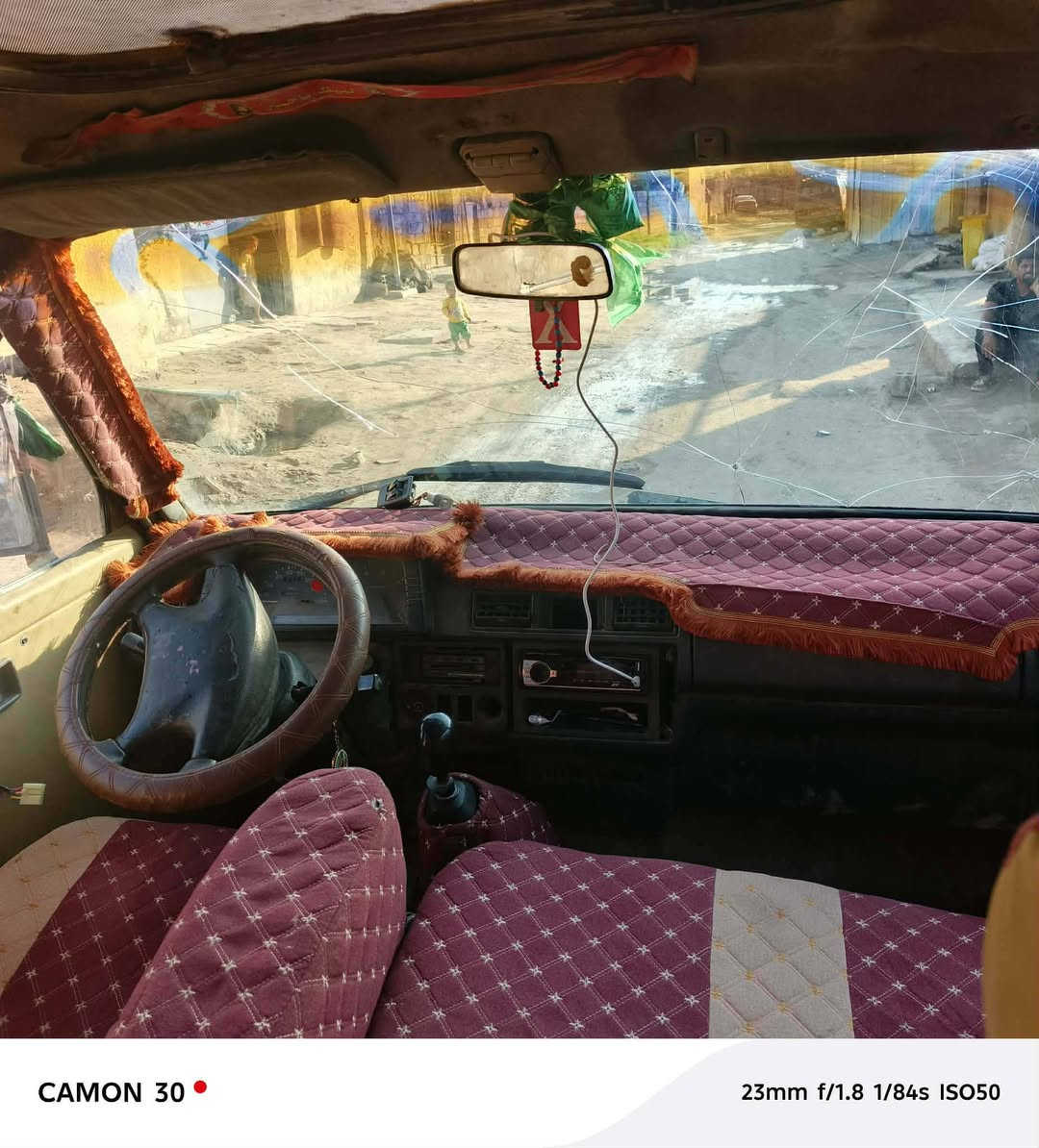 السلام عليكم سياره 92 مقفوله كفاله عامه راعيها ثاني يوم داور رقم انجلي 35 ***********
