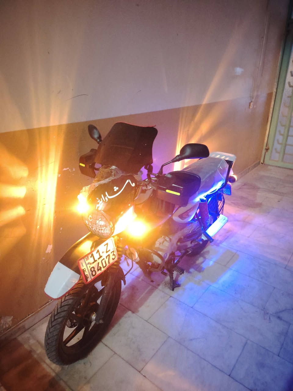 بوكسر مرقمه للبيع
موديل 22 شهر 12 دراجه معتني بيها حيل مامشتغله دلفري مالتي الشخصيه مجفته تجفيت باجاج اصلي تجي تفحص خير من الله مرقم بغداد بسمي عليها لايت زينون يعمي اريدها 1900,000 مليون وتسعميه الف مكاني بغداد الصالحيه شراي خابر ***********
