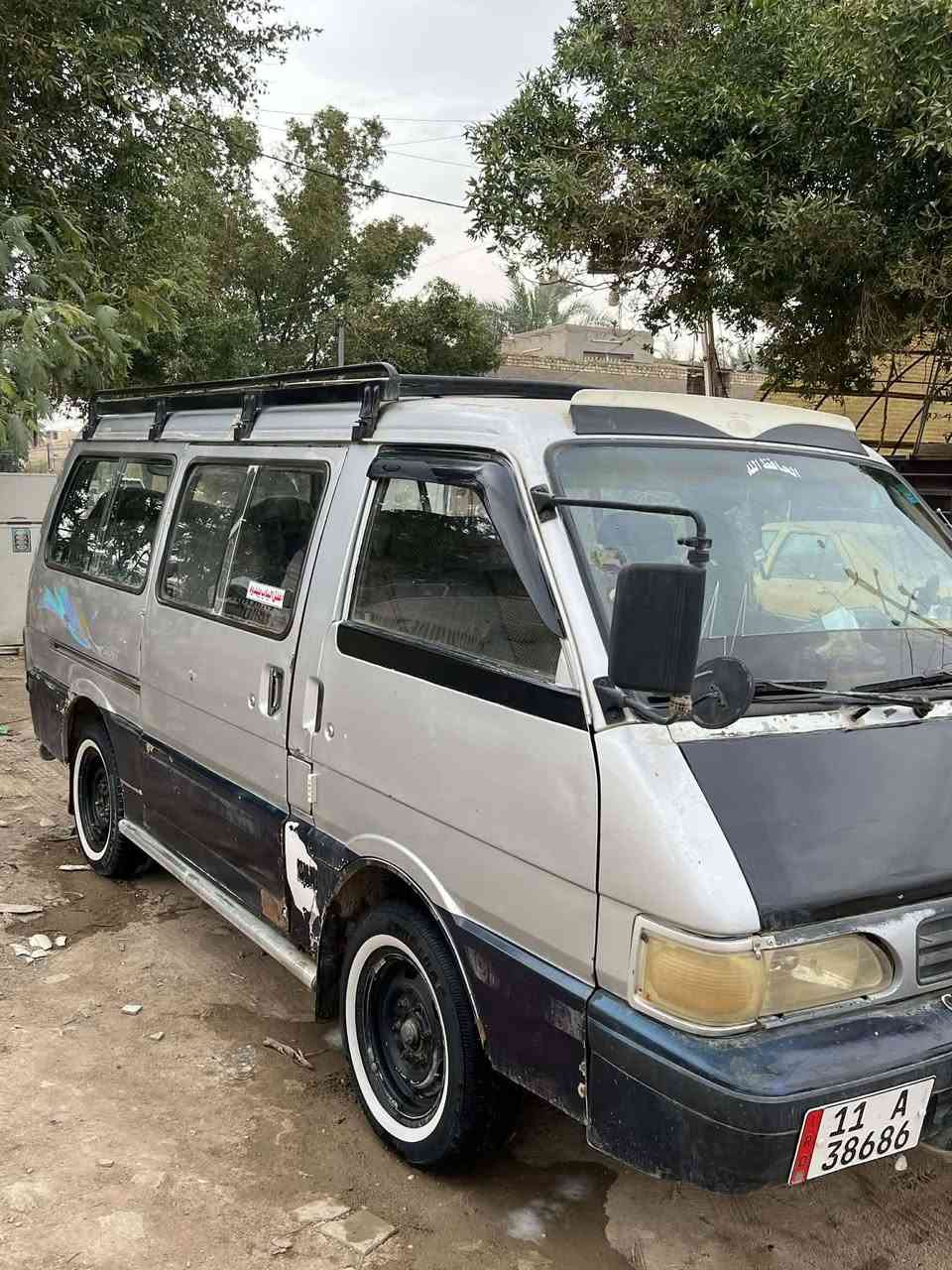 السلام عليكم؛ كيا بستا للبيع موديل ٩٥  رقم انكليزي سنويه لل 29 تخم تاير  سلف جديد  سياره ترايك وين متريد خير من الله(داكلهه شعار جديد )  السعر 50 وبيهه مجال  ***********
