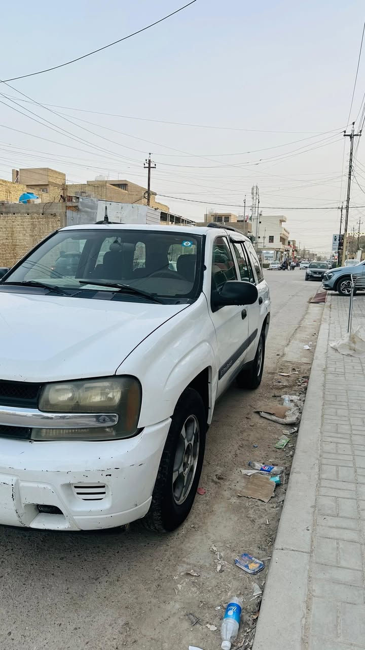 أسلام عليكم
بلايزر2004 رقم بغداد سنويه 2031 مكفوله   مكينه وكير شرط الكفالة  تدفئه تبريد❄️  كهرباأيات مكفوله مكينه قبق اسود x شاشه وكامره المرغوب دواخل جديده
السياره حلوه وخير من ألله 
السعر 85 وبي مجال بسيط
***********واتساب
