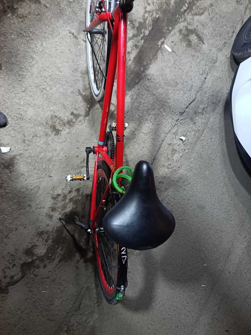 بيسكل c 700 خفيف كلش
نضيف ٩٥ /بل 100 

سعر 75 قفل

مدينة الصدر ***********
