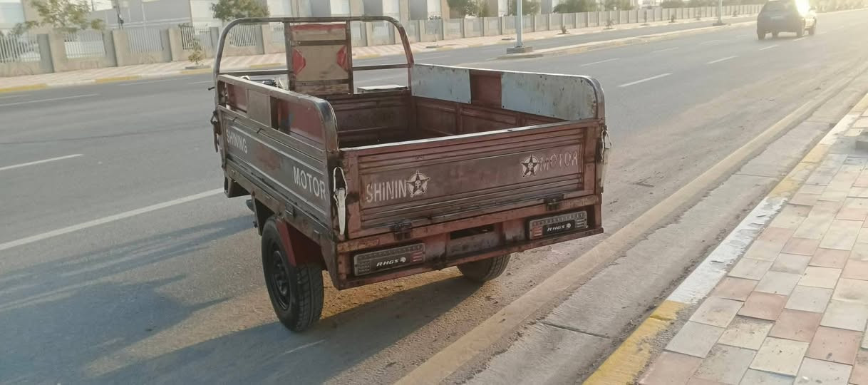 سلام عليكم ستوته لبيع موديل 13ومحرك21ستوته حلوه ونضيفه مال جناي اوراق اصوليه عنوان كربلاء ***********
