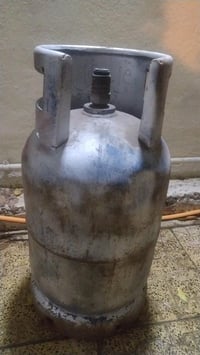 دبه غاز تركيه للبيع او مراوس بعراقيه وانطى فرق سعرها 45 الف  077355134...