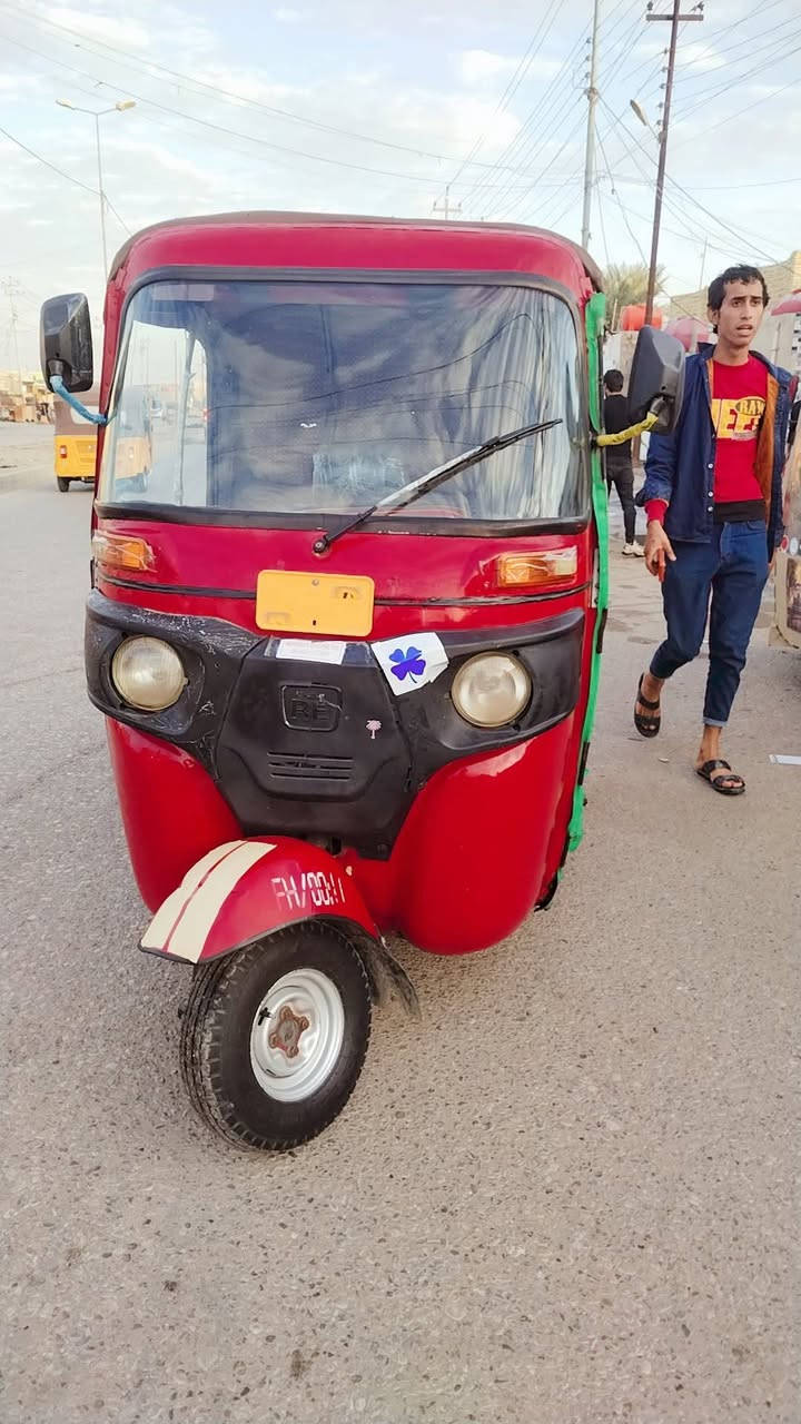 سلام عليكم تكتك 18 ماكينتها مال 20 اوراق وكيل شاكر السعر 3500 وبيها مجال***********
