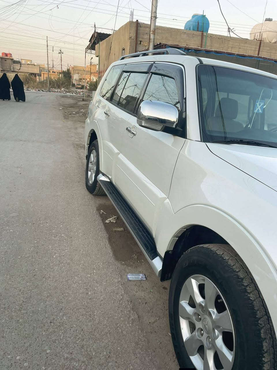 باجيرو  2015 حبتور 
فول مواصفات (فتحة _مري شفط_٣قطع تبريد) 

كفاله عامه من الصبغ والتبديل والبارد

رقمها اربيل 

هزه جديدة

سنوية ل2030
سيارة صدرها جديد وبيها تخم تاير جديد
ماشية 160
السعر188وبيها مجال
العنوان بغداد _ الانتصار _ قرب مرور الحسينية

***********
