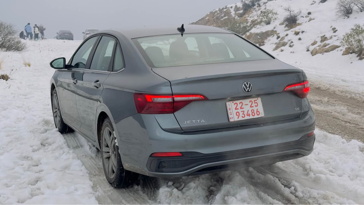 Jetta 2024 SE فولی بێ بانوراما 
بصمە و شغال کشن هیتەر و جلد و کارەکابی 
بێ بویاغە هندەک قوپی لە بونیت  هەیە رەسمم دانایە . بێ ناوگرتن  بێ شاصی . رادیتر و پانکە بلادی  بە شەرت✅
ئیرباگ سوکان بیلاد دانراوتەوە 
نرخ ١٥٩$. واتس ئەپ *********** أربيل, العراق
