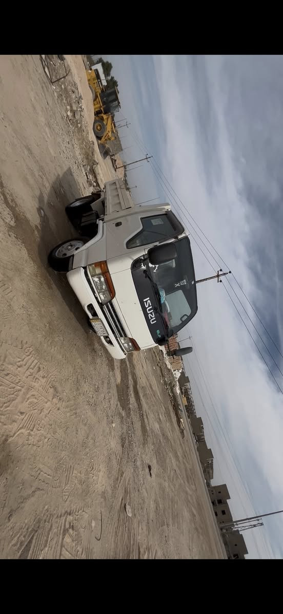 كيه ازوزه. مكينه 112 الجبيره
نضافه شوفت عينك السياره ما ناقصها شي جاهزه للعمل
مكاني ناصريه 
سعر 95 وبيها مجال قليل 
رقمي ***********
