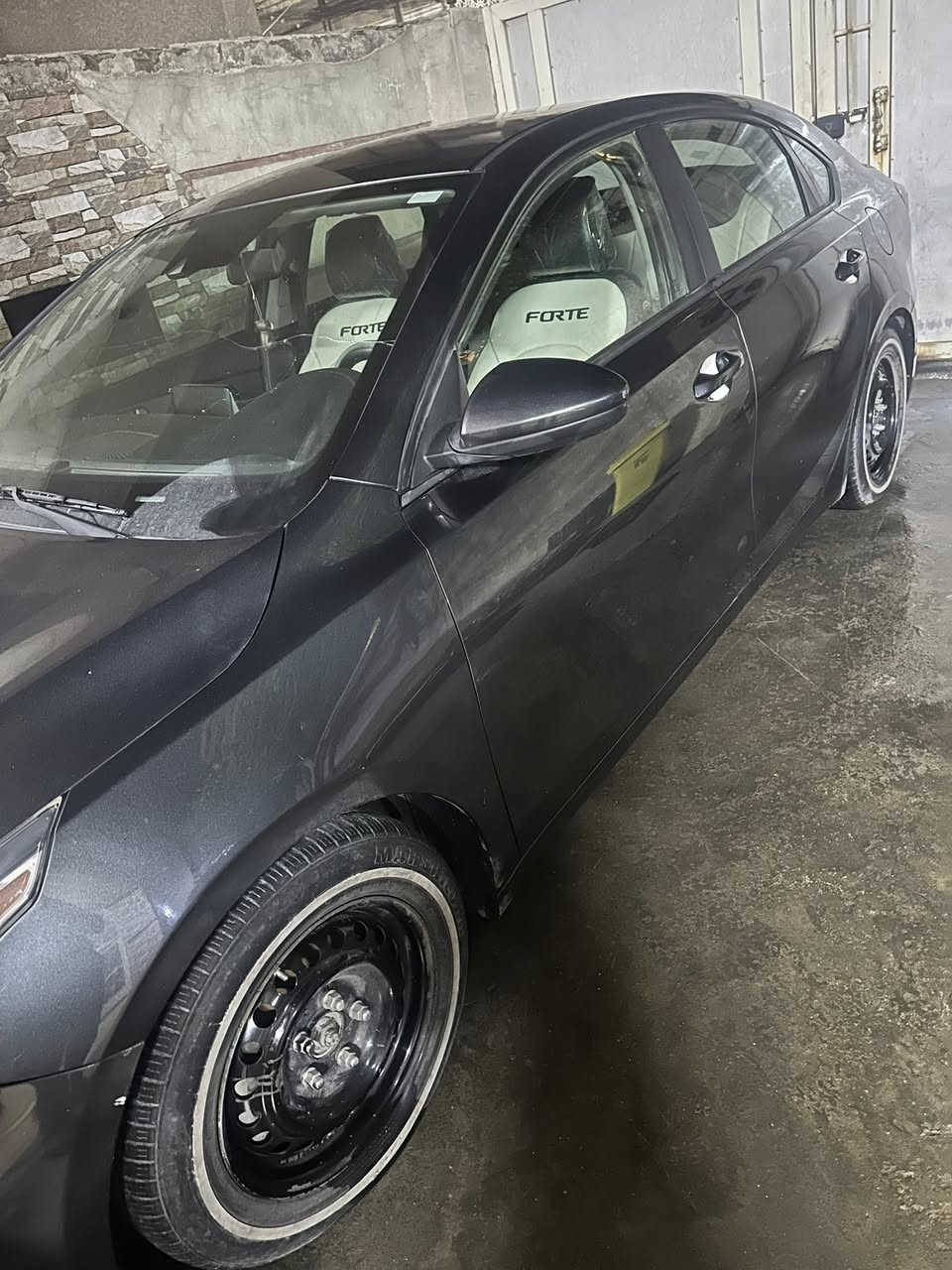كيا فورتي 2020
رقم بغداد بأسمي ماشيه 80 الف ميل
مواصفات fe 
شاشة وكامرة دواره
تحكم ستيرن 
كشنات وارضيه مغلف جلد 
مكينه دوش المرغوب
كير CVT
🌟 تحتوي منظومه غاز 🌟 
الحادث موضح بالصور
السعر 145 ورقه 
للتواصل *********** بغداد / البنوك
