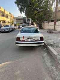 ام عليكم اولدز موديل 90 باسمي رقم بغداد الجديد محرك بي تنقيص جداً قليل...