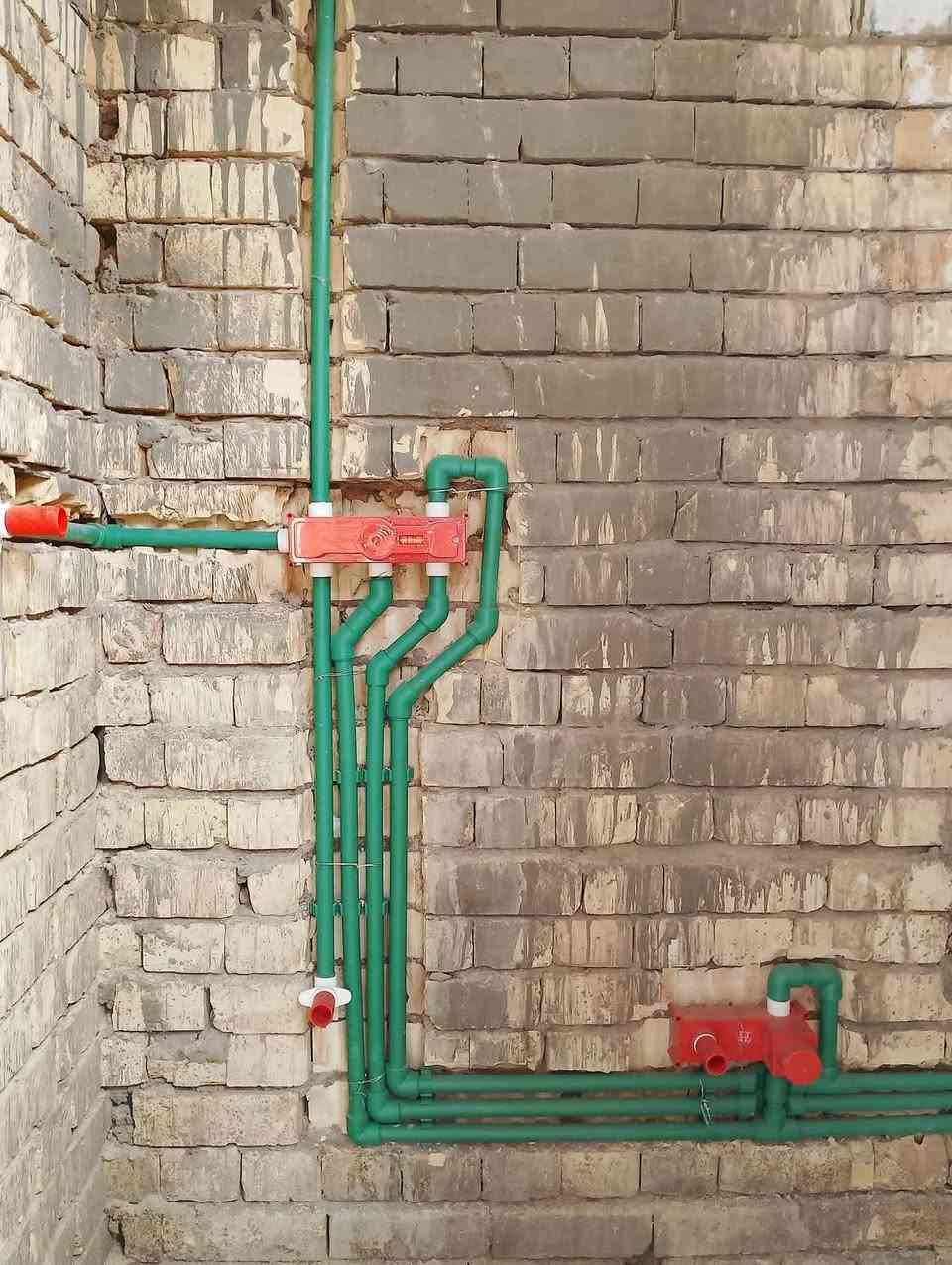 السلام عليكم 🛠️🔧 مستعدون لعمل كافه صحيات المياه ونصب الكيزرات 📌 وتحويل التأسيس الحديد الى بلاستك وعمل درجى اولى منازل ومحلات وكافه البنايات السكنية اتصل نوصلك لباب بيتك داخل سبع البور وخارج واتساب 
***********
***********
