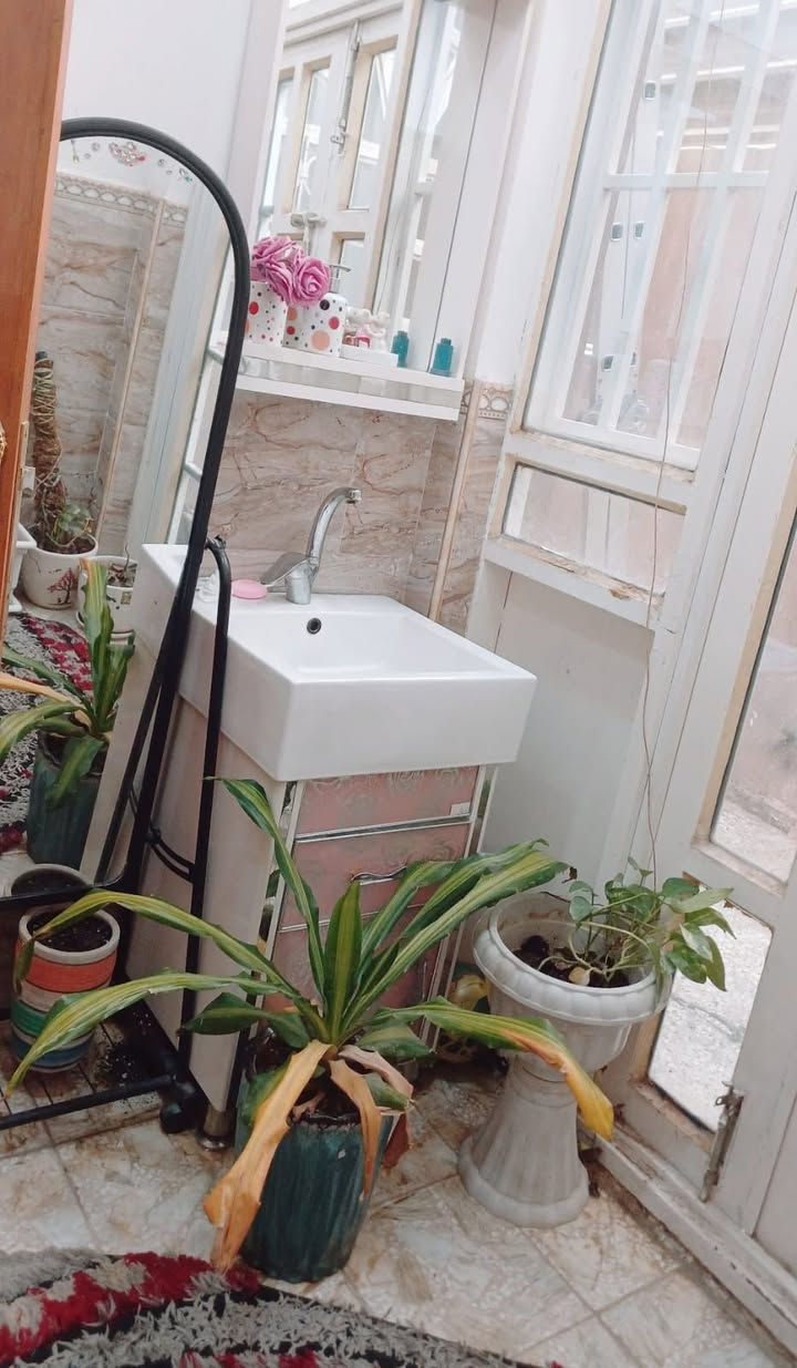 دار للبيع (150) متر ركن مربع في حي الجامعة منطقة 29 شارع (15) 
الواجه 15 والنزال 10
3 غرف نوم صاله و أستقبال و مطبخ حار و بارد وصحيات 

للأستفسار مراجعة مكتب الثقة للوساطة العقارية 
الكائن في حي الغري شارع  (نفط - غري ) قرب قصابيه طارق 
او التواصل على الارقام التاليه 
***********
***********
يتوفر واتساب 

نستقبل_عروضكم_العقارية_في_كافة_احياء_النجف_الاشرف_اهلاً_وسهلاً 
#عقارات #عاجل #عقار #متابعة # العراق
