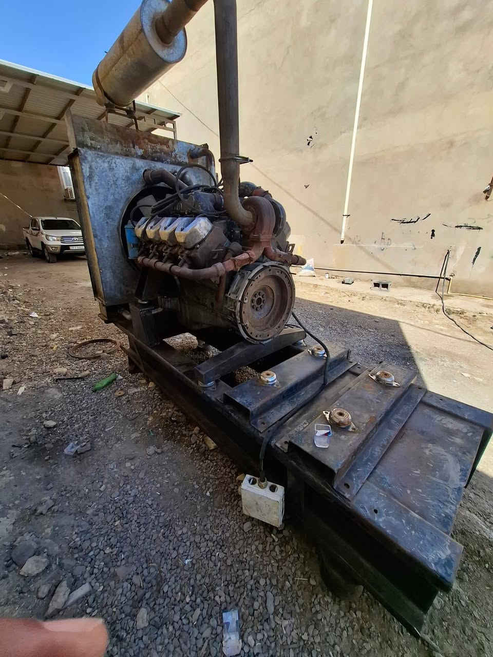 السلام عليكم
سكانيه 143 /6/0 للبيع 
مكينه ستندر جديده لا صرف ولا بخار 
نقصها راس تولي غيرة برغي ما ناقصها 
تجي تشغل وتقتنع وتاخذها  ***********
