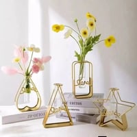 متابعينا 🤍. 🌿✨ لمسة أناقة تغيّر جو المكان ✨🌿 دوارق الزجاج بتصاميمها ال...