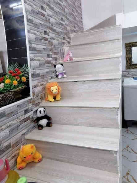 السلام عليكم
للإيجار المساحه 100م يحتوي على 
/غرفة/صاله/مطبخ/استقبال/صحيات داخل وخارج
#العنوان مقابل قريه الغدير _شارع المطحنه ثالث فرع يبعد عن الشارع العام 500م كلشي متوفر وقريب عالبيت
الإيجار قفل 250 الشهر 
استفسار اكثر الاتصال عالرقم
***********
