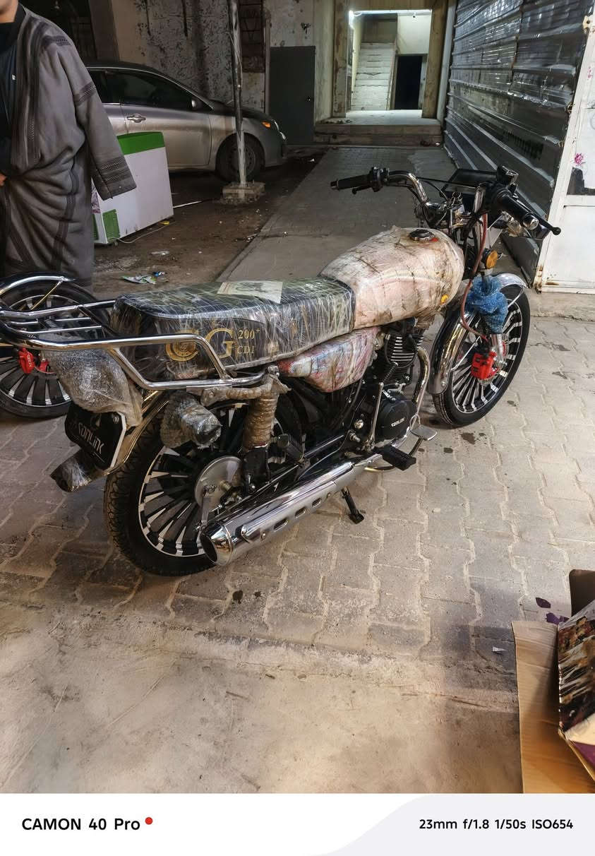 عمي زيرو مديل 25 لون يخبل برتقالي بصمات منفيس سويجات وضع شركه جديد فقط الشاشه صارت بيها رطوبه وشويه ضعفت نصها مو كلها وباقي شركه زيرو السعر 840 وبيها مجال مكاني صلاح الدين مجمع الدور ***********.
