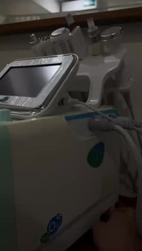 هايدروفيشل أصلي • جلسة ملكية • تنظيف عميق