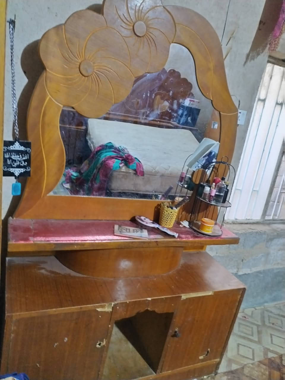 غرفة خشب نضيفه فقط جربايه ناقصها التاج موجود سعر 225بيها مجال بصيط مكاني بابل حي العسكري تواصل خاص


**إذا كنت صاحب هذا الإعلان وتريد حذفه لأي سبب، رجاءا أرسل رسالة إلى الدعم الفني**