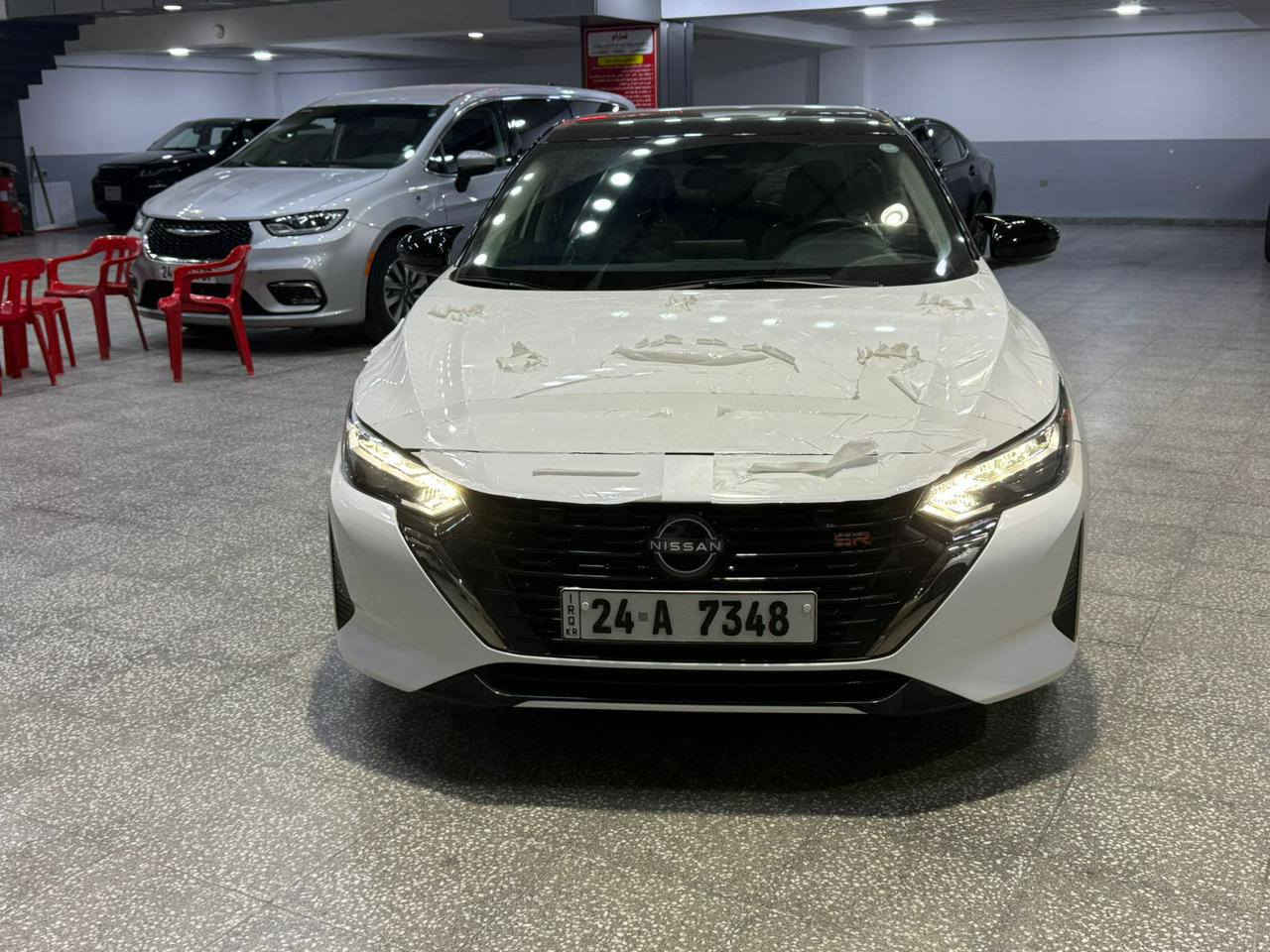 نيسان سينترا SR 
بان و دوكمه بيلادى ره ش 
دوو سويج
كاتى دهوك داخله
كلينه 
به س صبغه بئ ده عامى 
راداره 
به رى گزوزى شريكه 
20000هزارا جويه 
موبايل ***********
*********** اكر, نينوى
