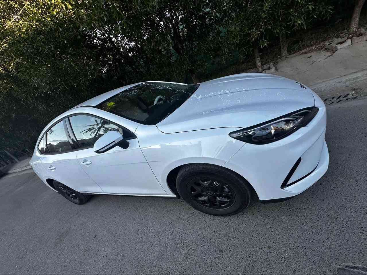 بي واي دي سيل 5  باسمي ماشية ٤٠٠ كيلوً زيرو سيارة جديدة زلغ مابيها تواصل ***********
سعر ١٨٩٠٠ مكان بغداد شارع فلسطين بغداد, العراق
