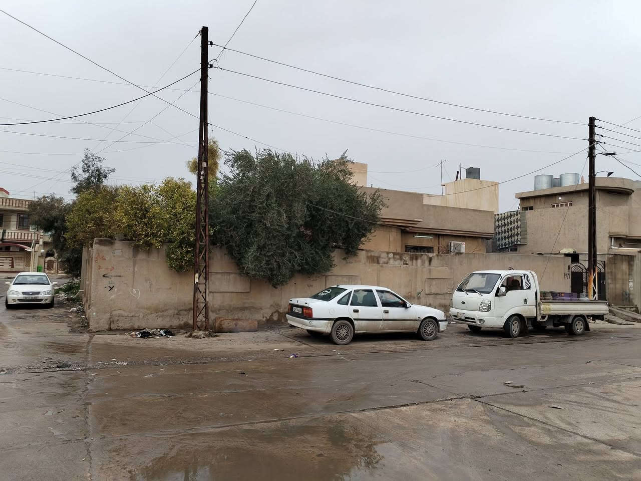 سلام عليكم
الدار للبيع الموقع حي الوحدة مقابيل اسواق السبعاوي (القصاصيب )الدار ركن مساحتة بالسند 332m واقع حال342m واجهه (15.15m) الواجهة الثانيه (22.6m)
موقع الدار موضح بالفديو
التواصل:***********
