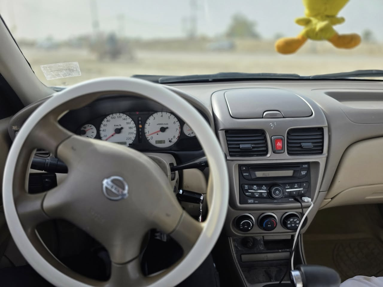 السلام عليكم
نيسان صني 2010 ياباني 
مكينة قبق اسود 
شبر صبغ باب السايق بس 
وملاحظات بسيطة 
سيارة جاهزة حدادية تخم تاير 
رقم بابل 
جديدة بمعنى الكلمة 
السعر 113 
للاستفسار ***********
