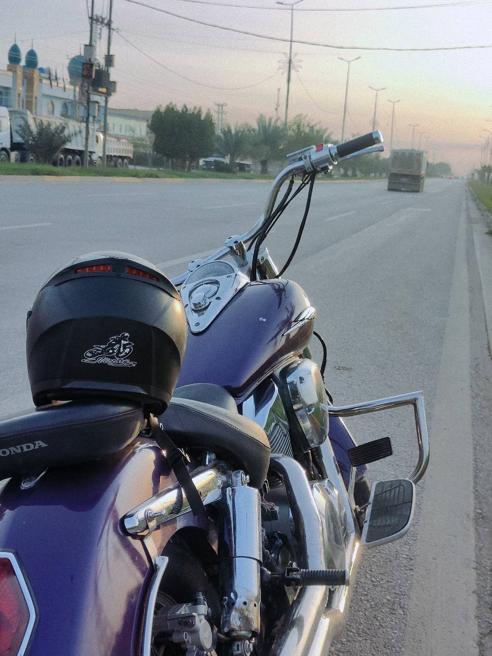 سلام عليكم
Honda vtx 2007
1300cc 
دراجه هوندا رقم سنوية بغداد 
دراجه نضيفه كلش مكينه مكفوله
ترايك اسبوع لان دراجه كامله 
صالنصات رياضي تزويد شركه BUB 
درع امامي وخلفي شغل اثير الكربلائي 
تخم تاير جديد 
كهربائيات كله صافيه وتمام 
ادامه جديده كامله
كابريتر نضيفه جدآ 
فيت بم جديد بلادي 
بلكات جديده 
السعر 55 $ ورقه
وبيه مجال 
بيع فقط بدون مراوس 
مكاني كربلاء 
***********