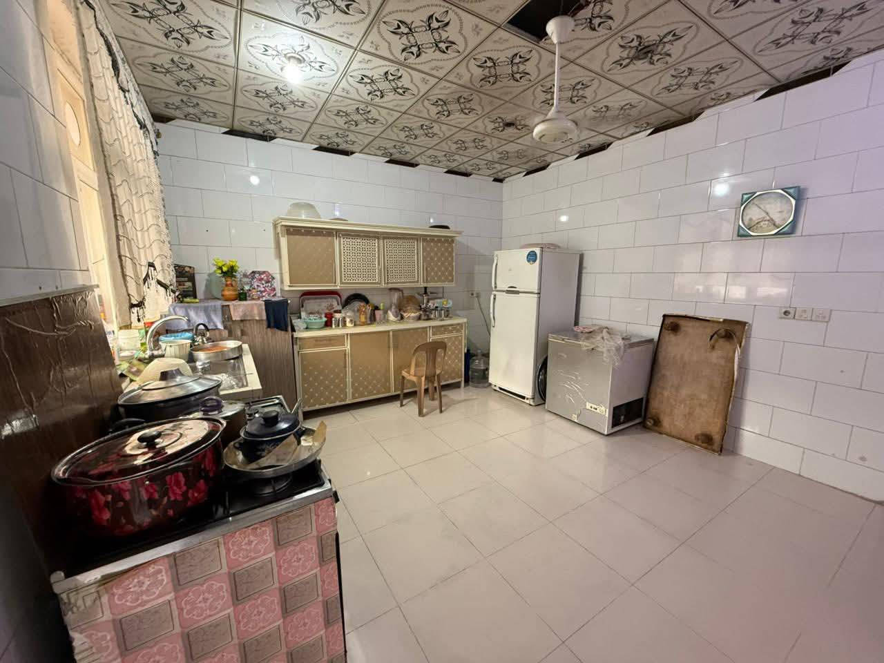 دار طابو صرف 
المساحة 200 متر 
العنوان روناكي قرب المركز الصحي 
يتكون الدار من (كراج كبير +استقبال+مطبخ+هول+غرفتين نوم+صحيات داخلي وخارجي)
￼السعر $ مراسلة الصفحة
‏￼ الاستفسار أكثر اتصل بالأرقام التالية 
***********

***********
