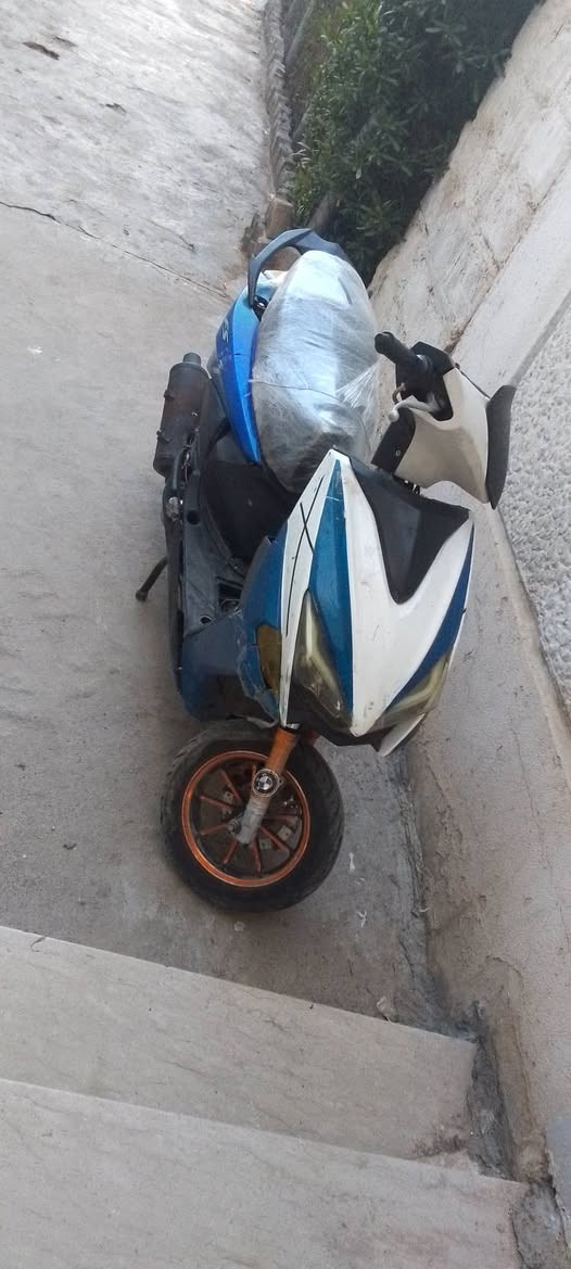 نظيف ما ابي اي شيء فقط الرجل مكسوره أربيل, العراق


**إذا كنت صاحب هذا الإعلان وتريد حذفه لأي سبب، رجاءا أرسل رسالة إلى الدعم الفني**