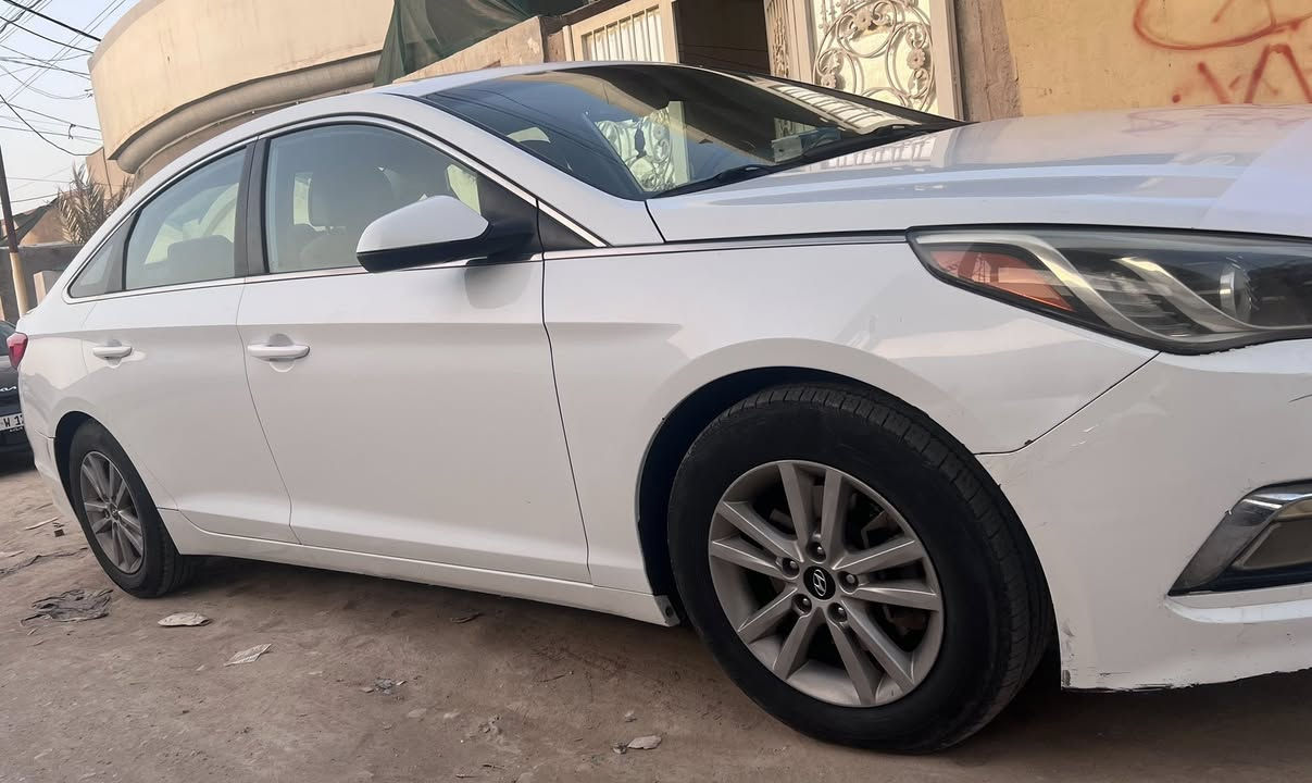 السلام عليكم سوناتا موديل 16 للبيع حادثه باب وجاملغ بدون دواخل وقطعتين كلير من امريكا بنفس الجهة جاهز من كلشي بسعر 116 *********** مكانها كربلاء او مراوس بسيارة سعرها آقل الشدة
