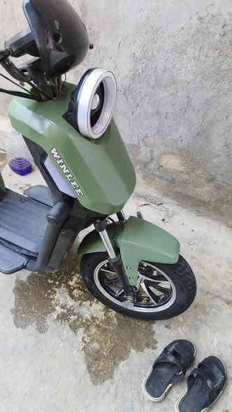 F3  WINLEE
5 بطاريات بعدهن جدد 
دراجه نضيفه 
قويه معروفه مواصفاتها 
بلوتوث بصمه كارت و 2 سويجات 
للعلم ماخذها ب 700 
ورايدها 500 وبيها مجال 
رقمي ***********
