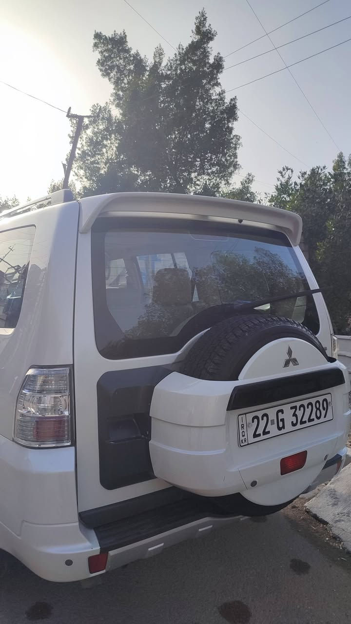 سلام عليكم ورحمه الله وبركاته💖
نوع السياره/  باجيرو حبتور🤍
 
الموديل/2014🤍

لون/ابيض صدفي🤍

السياره كفاله عامه🤍
 

كشنات جلد كهرباء 🤍

السعر/170وبيها مجال🤍

المكان/ بغداد ام الأكبر والاغزلان 

رقم الهاتف/***********
