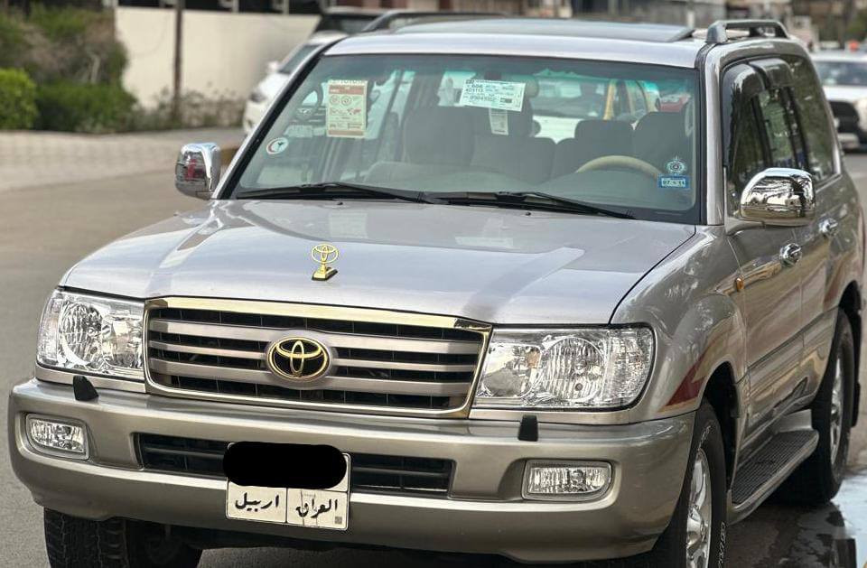 (رمضان كريم) السلام عليكم عندي تيوتا لاندكروز 2005كويتي مكفوله ماعده جاملغ الأمامي بيه صبغ ول باقي مكفول وبيها بارد كد شبر مثل ماموضح بل صوره السياره محرك وكير جدد حجم المحرك 6اسلندر 4500 مواصفات السياره فتحه طكتين 3قطع تبريد 7راكب دواخل عسلي+صاج حساسات خلفيه كامره خلفيه منضومه غاز فورويل ثلاجة بل فرس وسطاني شغاله 5ويلكب زراك لايت وبعد بيها اهواي مواصفات مذاكرهن السيارة تبريد وحداديه وباتري وتخم تاير وكهربايات كلها كفاله السياره رقمه أربيل وتحويل ثاني يوم شرط التحويل السعر 178 وبيها مجال للطيبين استفسار علئ هذا الرقم *********** ملاحظة مكان السياره بغداد بغداد, العراق
