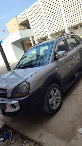 السلام عليكم
توسان موديل 9 مكفوله من الضربه والصبغ والتبديل
مكينه 2000 دوش
رقم بغداد بأسمي
كير مكينه خير من الله
حداديه اماميه 70%
السعر 128 وبيها مجال
مكاني كوت مركز المدينه
*********** //  ***********
