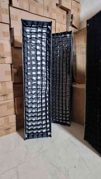 سوفت بوكس مستطيل  ارتفاع 120 عرض 35   جديد  سعر الواحد 50 الف متوفر تو...