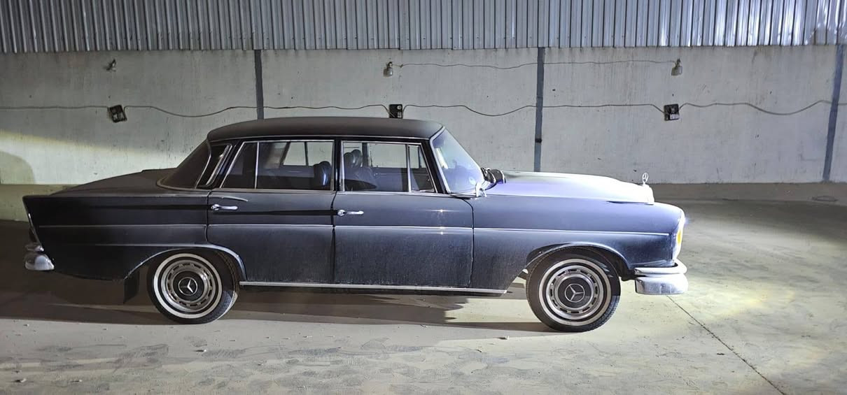 مرسيدس للبيع موديل 63 سنويه هزه رقم جديد سياره مكفولة من كل النواحي سعر 147 رقمل***********
