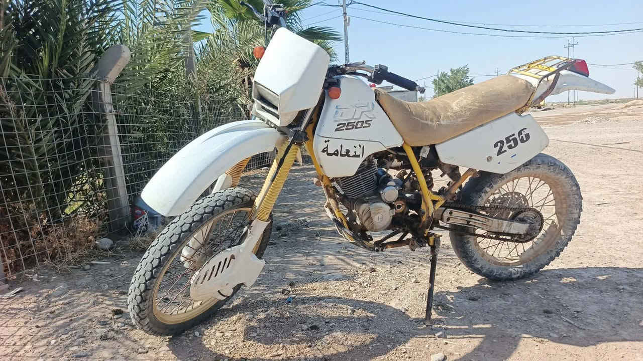 السلام عليكم ورحمة الله وبركاته
دراجه قفاز ياباني مرقم للبيع محرك 300cc دراجه ماعوزها شي السعر 1300وبي مجال اي استفاسار اتصل ***********
