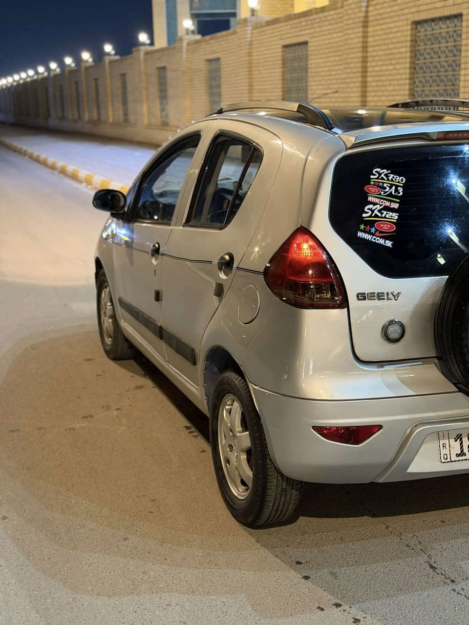 السلام وعليكم
للبيع جيلي باندا 2013
مكينه كير صدر 100/100
السياره مصبوغه حزام اثر جراد
منضومه زنون
تحويل ثاني يوم 
السعر٤٧وبيه مجال للشراي
واكو كلشي بل سوك حته ب٣٠
عنوان كوت مركز المدينه
***********
