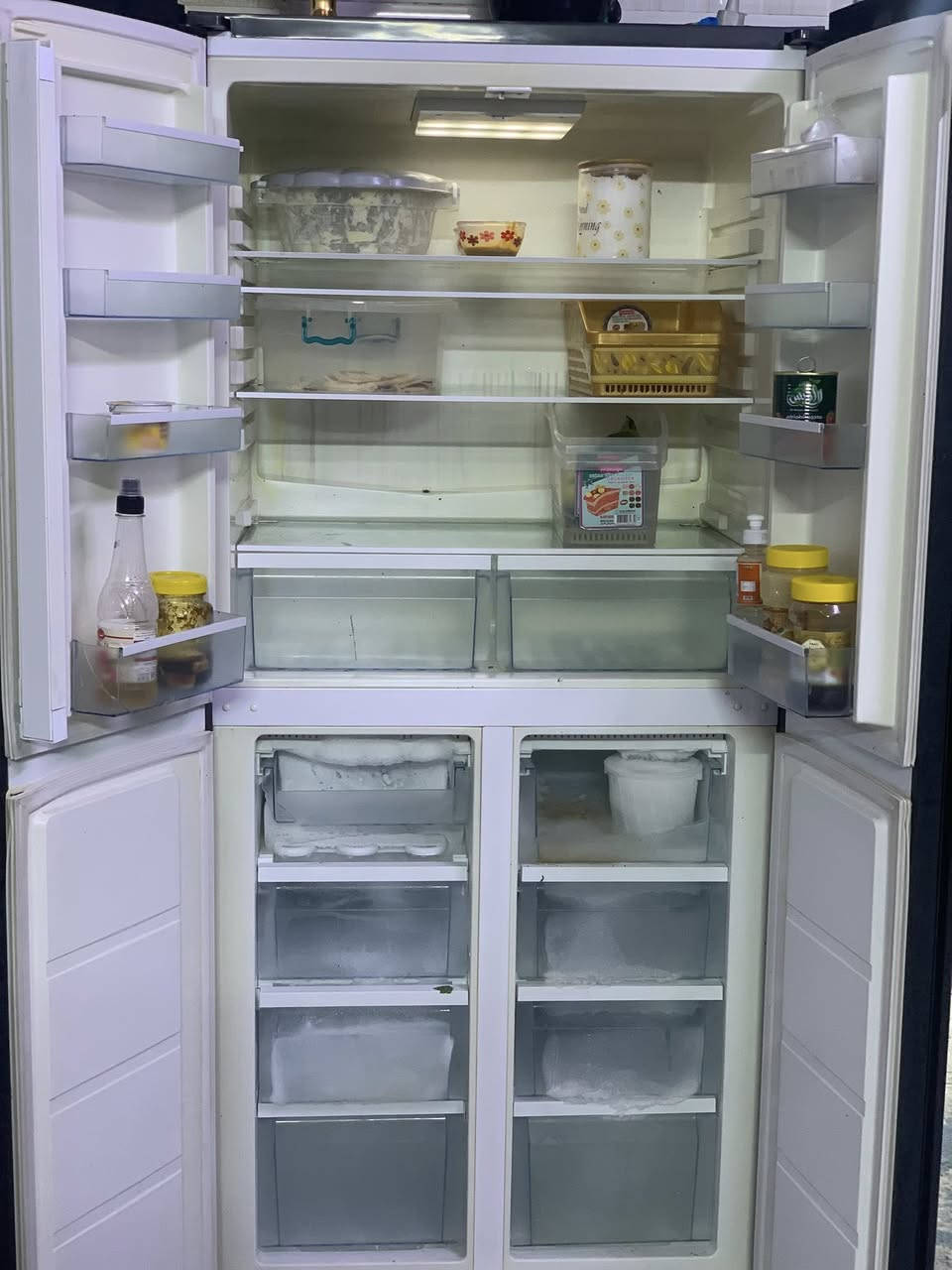 سلام عليكم بيع ثلاجه بابين فريز شغال او ثلاجه كامل شغاله +مايز تلفزيون حلو شغال مرتب نضيف.. الشراي يدخل وتساب الرقم ***********
والرقم ثاني  *********** العنوان كركوك حي الوحد انتصال او ما يكون خاطرك اله طيب 🤝🙂🩶
