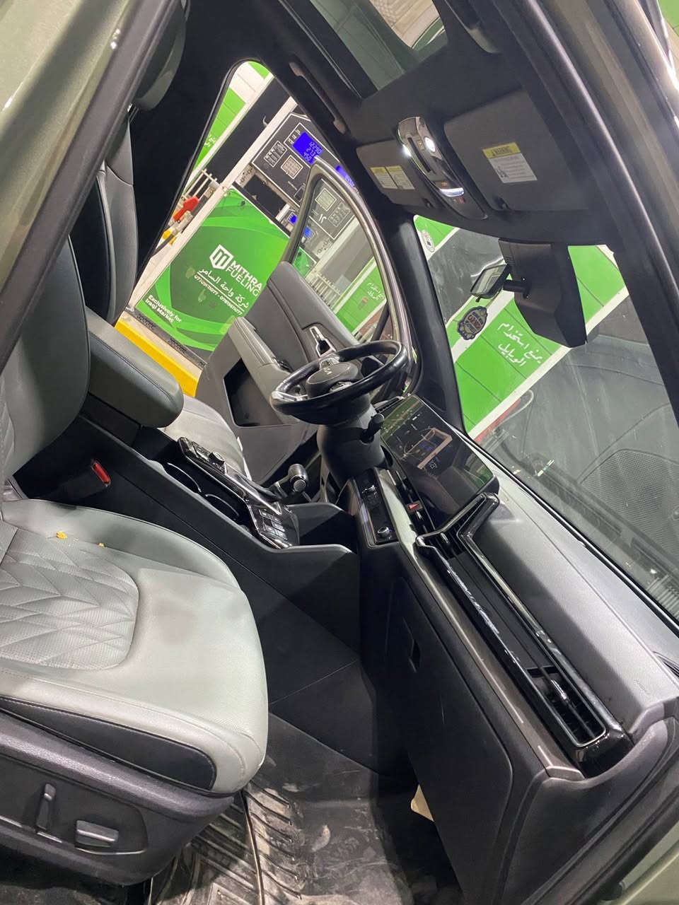 كيا سبورتج وارد امريكي 2023  رقم اربيل مكانها بغداد ماشيه 50 الف رقم صاحب السياره *********** السعر 20 الف دولار
