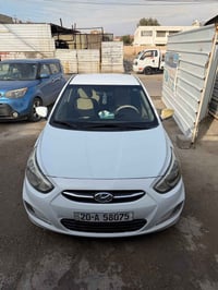 عندي اكسنت موديل ١٥ امريكي بيها صفحا وبيها ملاحضات وتعديل بل شاصي الخل...