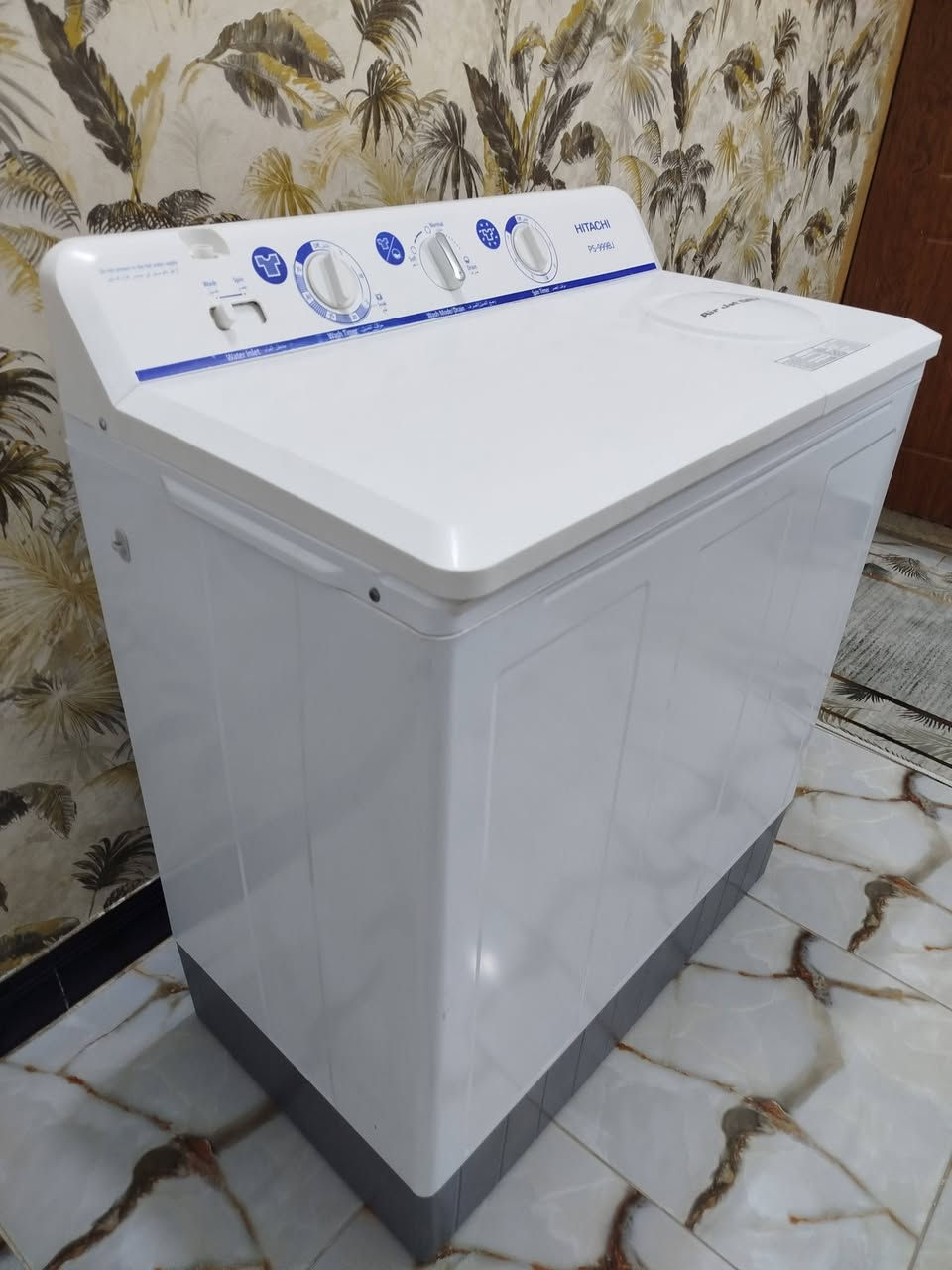 للبيع هيتاشي ياباني حجم كبير استخدام قليل اخت الجديده ماداخله تصليح بيه ضمان سعر 130 مكاني كربلاء حي العامل  ***********👈*********** وتساب وماسنجر موجود
