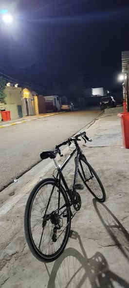 السلام عليكم اخوان بايسكل للبيع
نوعه C700 بعده جديد 

لون اسود 🖤

تخم تواير بعده نضيفه ☑️

ماشي 5000K 😅

الشراي يتصل ع الرقم او واتساب 

*********** رقم صاحب الدراجه 

(مكلف بالنشر) 
شكرا للجميع 
ادمن🤍
